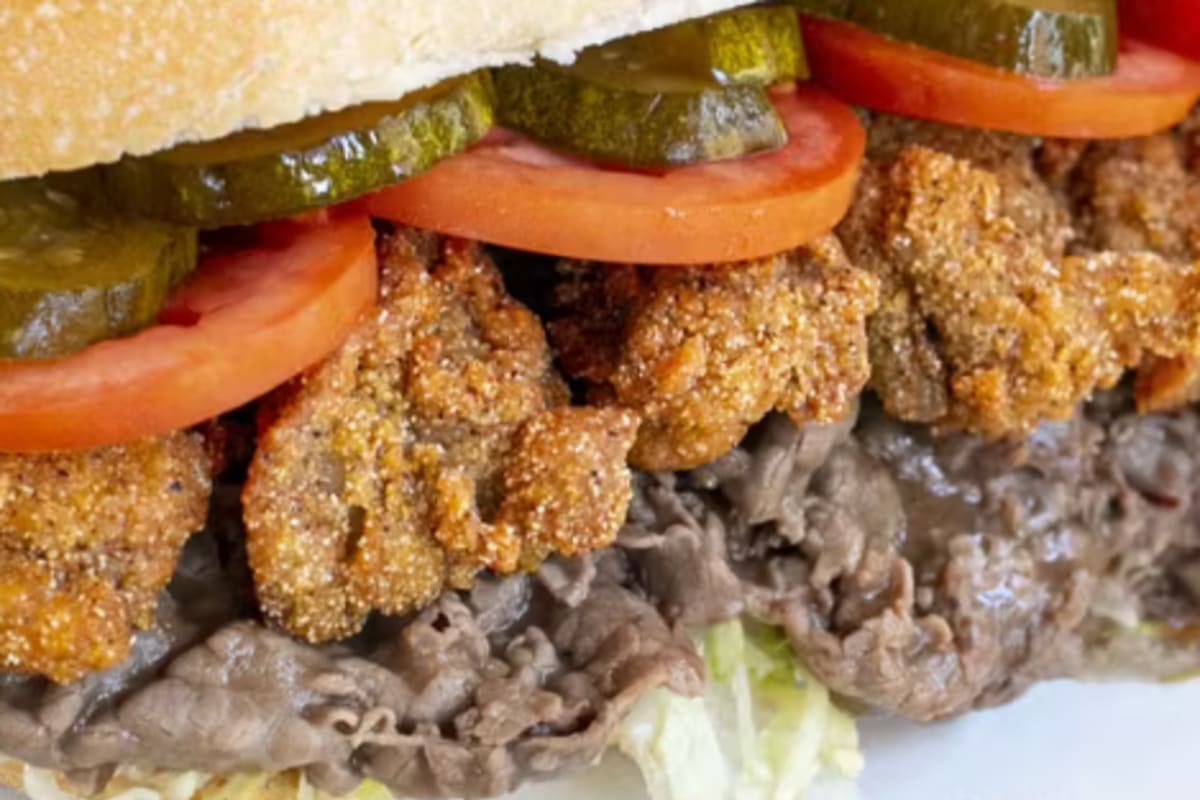 Daisy's Po' Boy and Tavern Delivery Menu Order Online 5215 S Harper