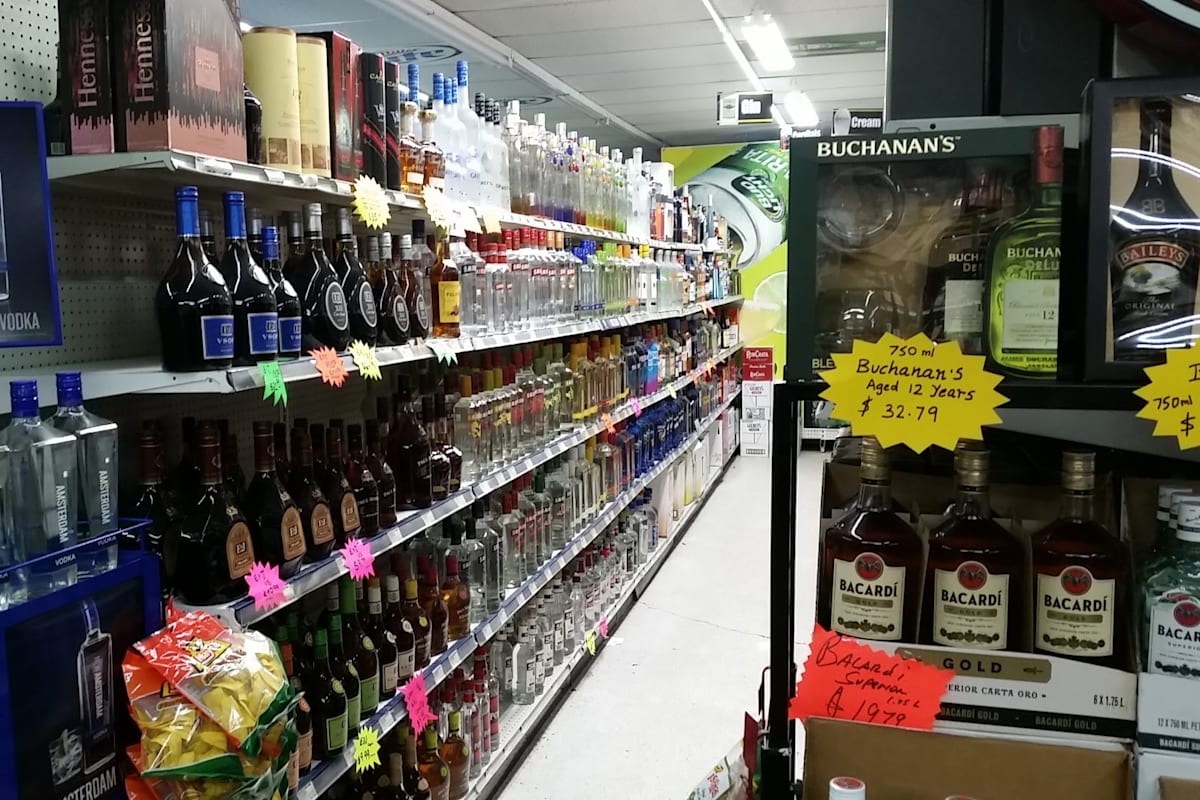 A & M Discount Beverage Liquor Delivery Menu Order Online 4074 S