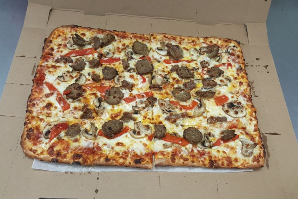 Guys Pizza Co Chardon Delivery Menu Order Online 602 South Street