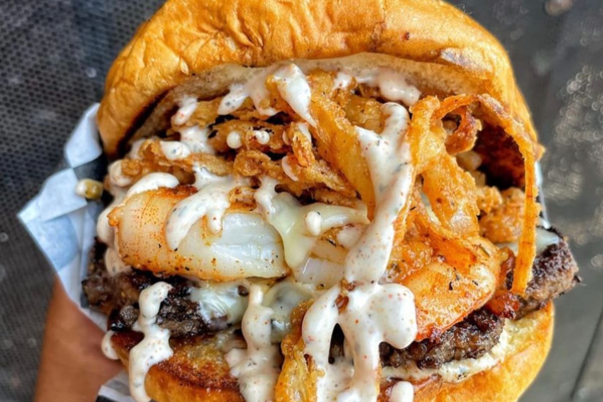 Billionaire Burger Boyz Delivery Menu Order Online 635 N Broadway