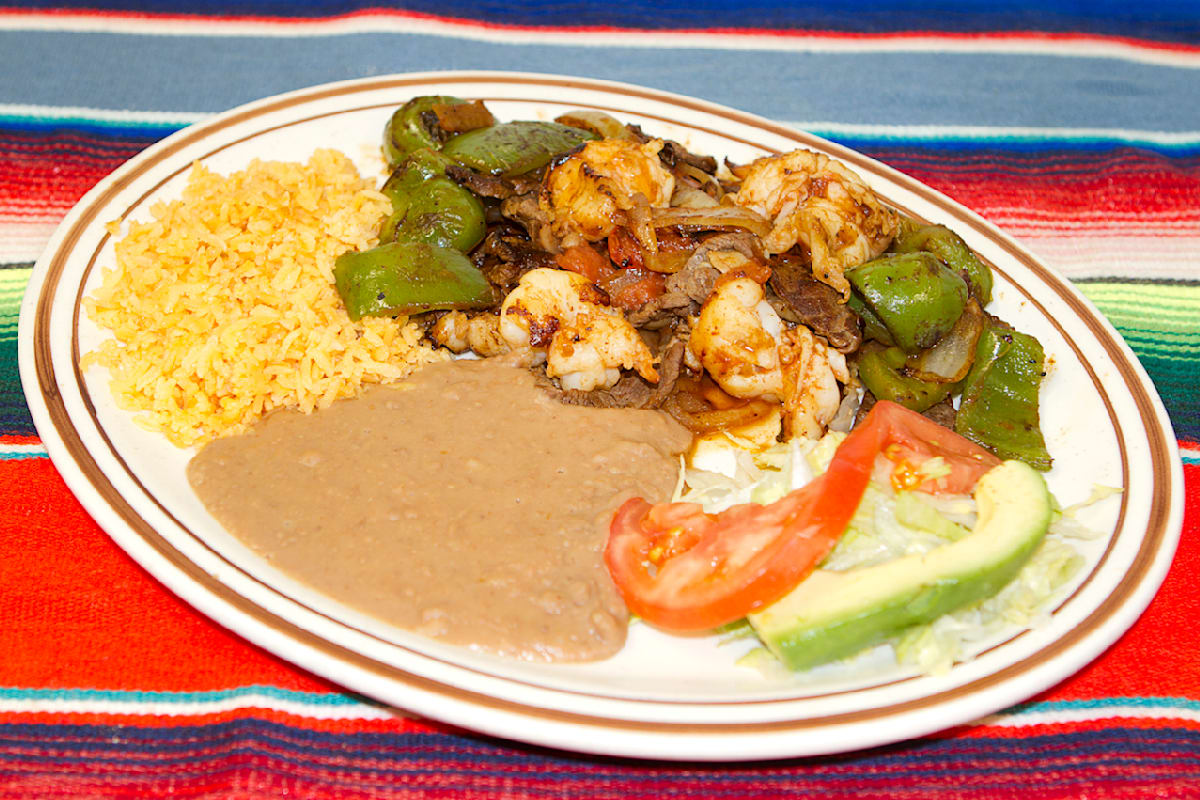 La choza mexican grill 2025