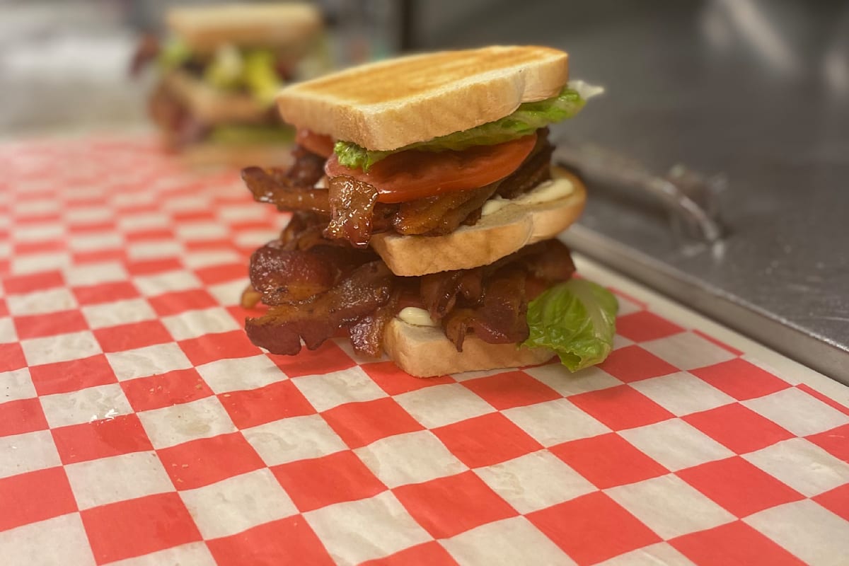 Sterling's Amish Deli Delivery Menu Order Online 133 E Wooster St