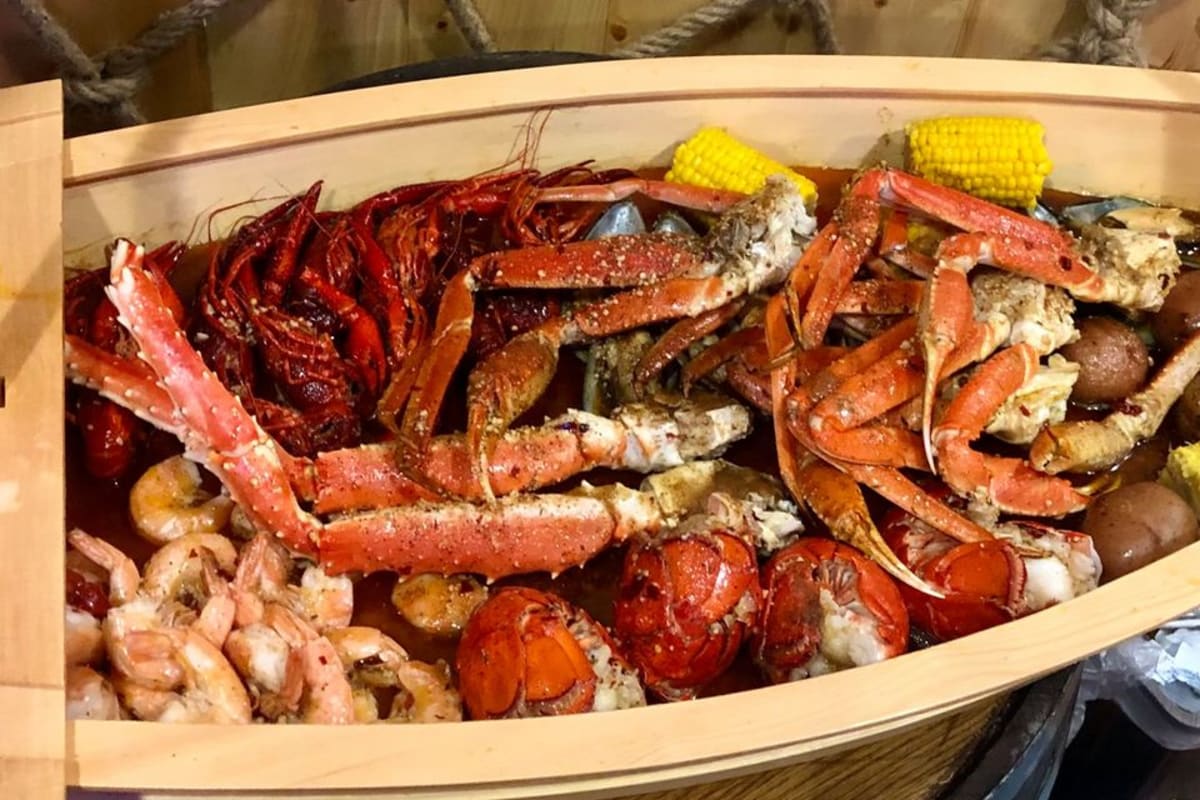 Pier 17 Cajun Seafood and Bar Delivery Menu Order Online 600 N