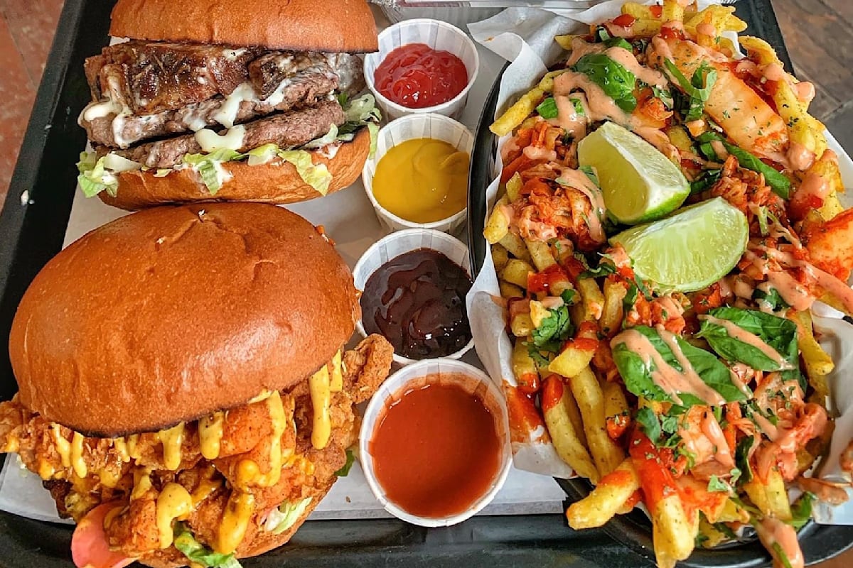 Halal Chicks and Platters Delivery Menu Order Online 3878 Broadway