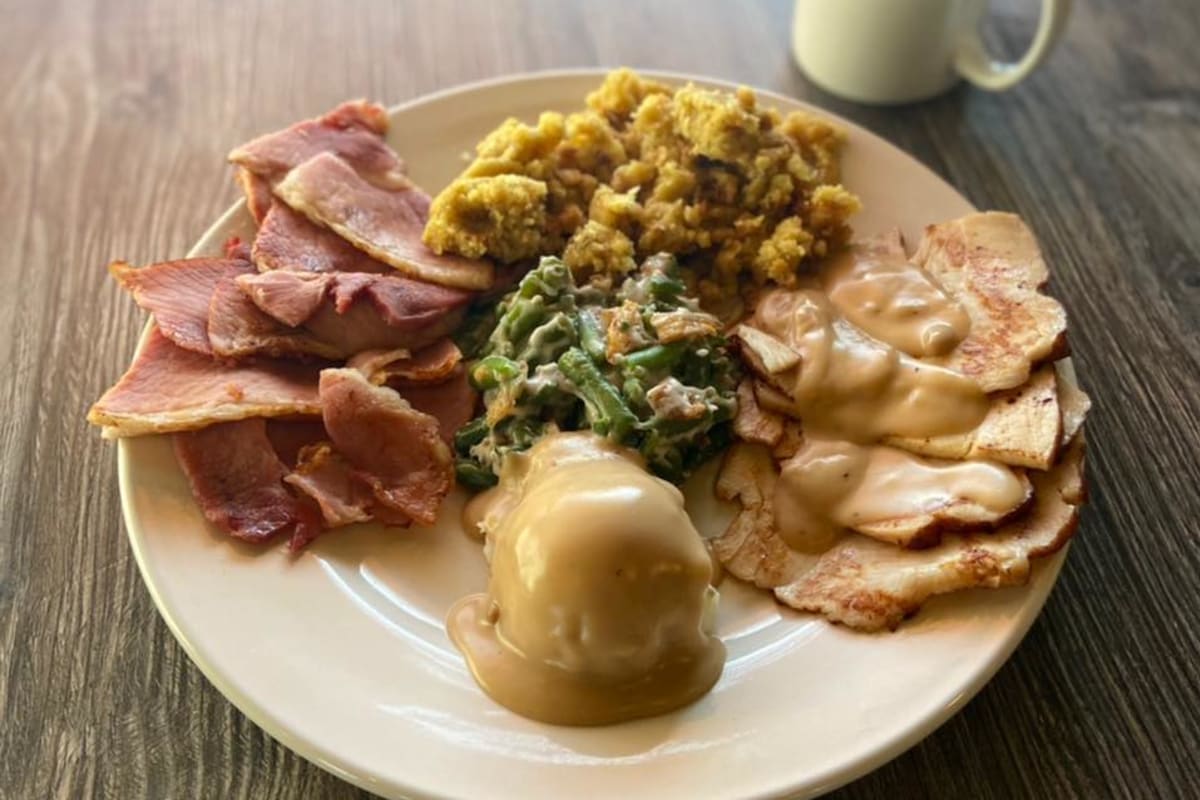 Pickles America's Grill Delivery Menu Order Online 1421 N Moore