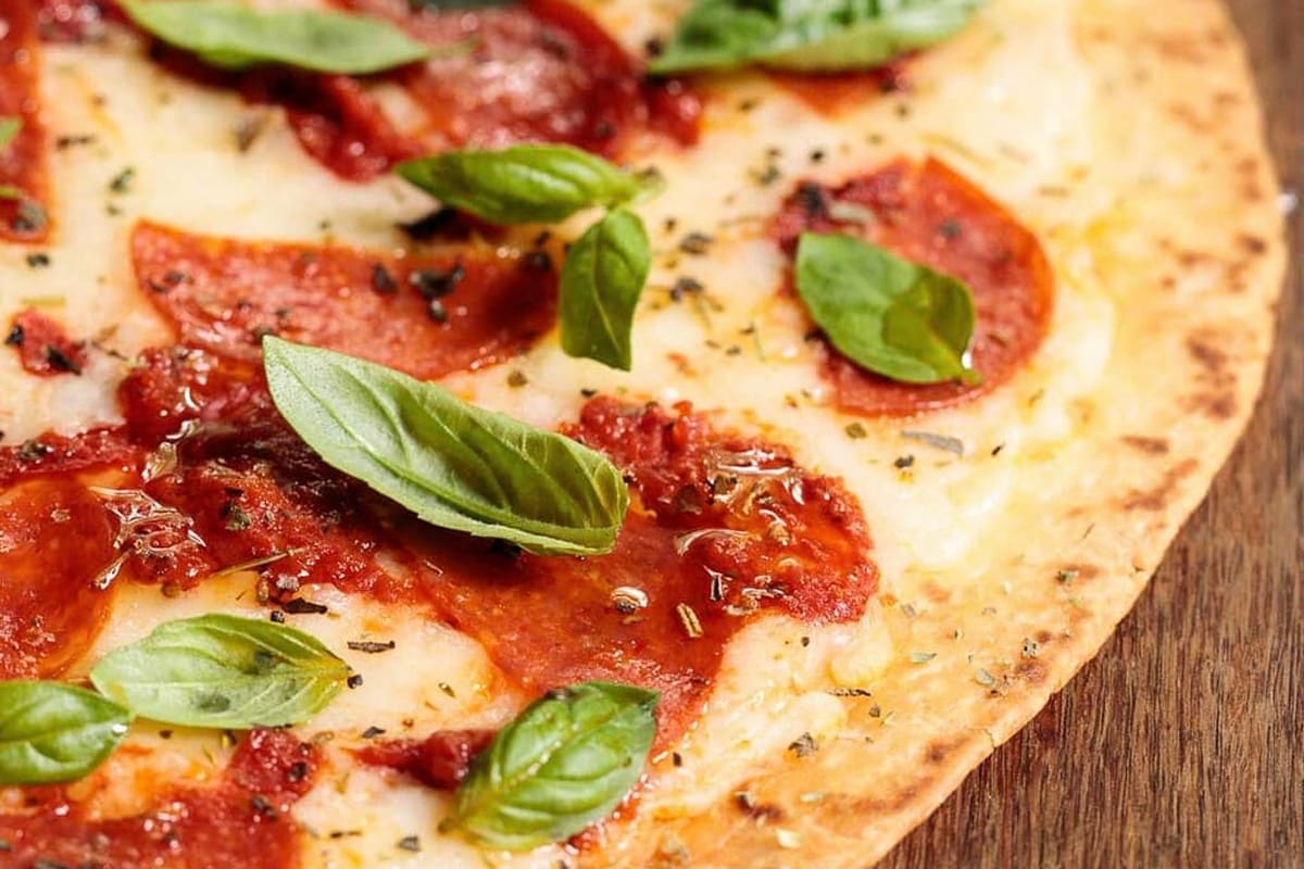 Thin Crust Pizza Pizza Delivery Menu Order Online 1283 Gold Star