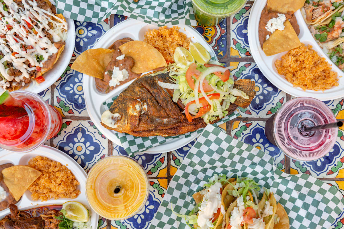 La Gloria Restaurant Delivery Menu Order Online 430 S Oxnard Blvd