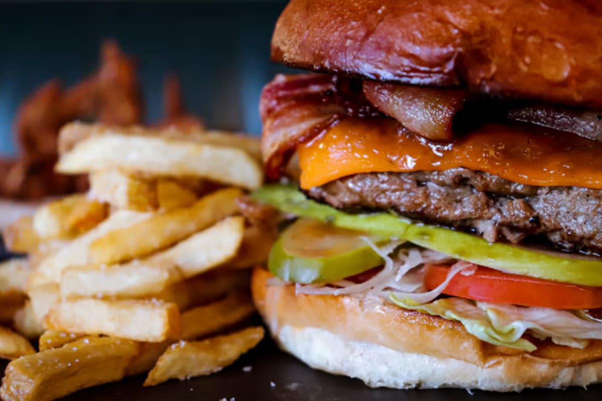 Tailgate Sports Cafe Delivery Menu Order Online 6050 Nicollet Ave