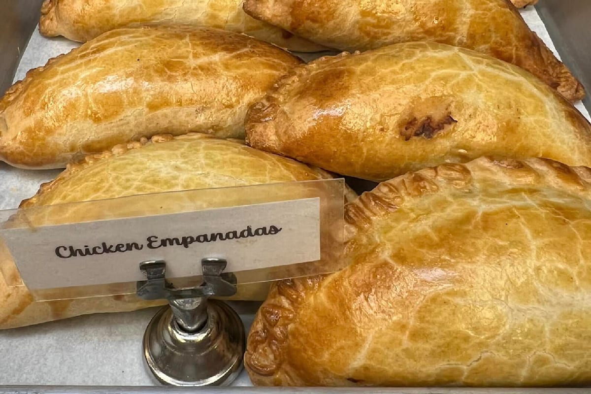 Catalina's Bake Shop Delivery Menu Order Online 1155 E Jericho