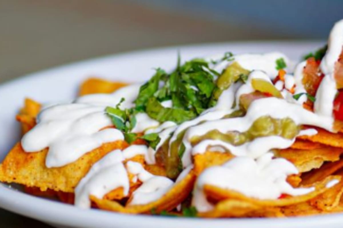 Taqueria Muchachos Delivery Menu Order Online 287 Franklin Avenue