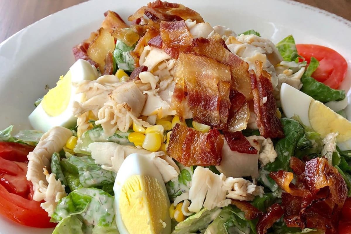 Growlers Pourhouse Delivery Menu Order Online 3120 North Davidson