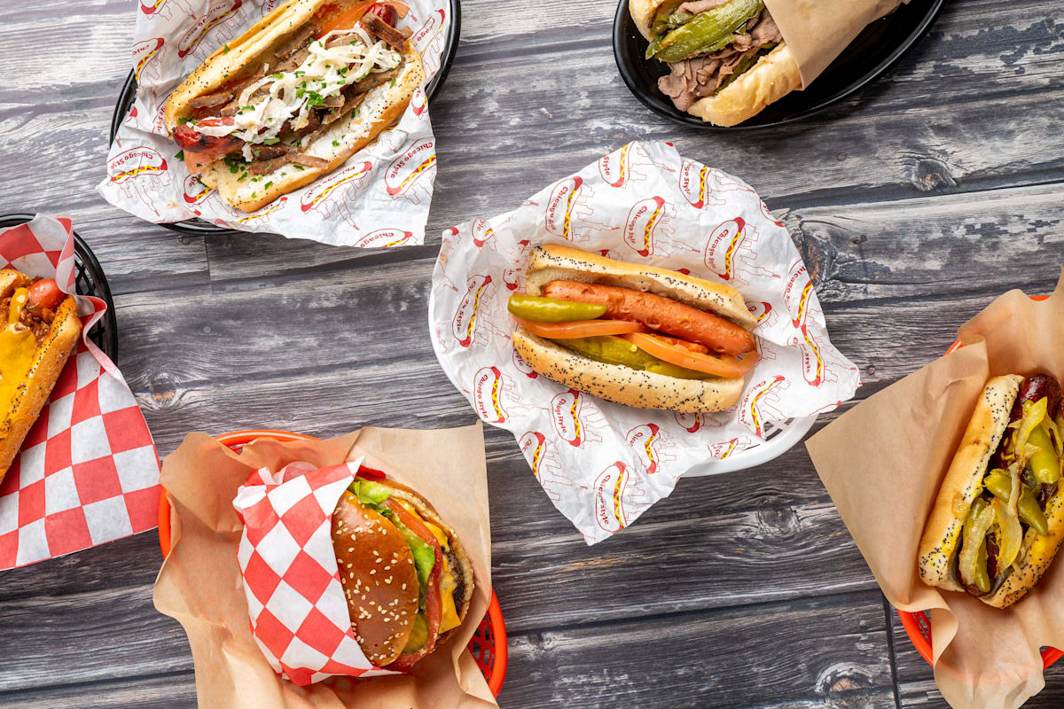 Dog House Grill Delivery Menu Order Online 1534 N Wells St Chicago