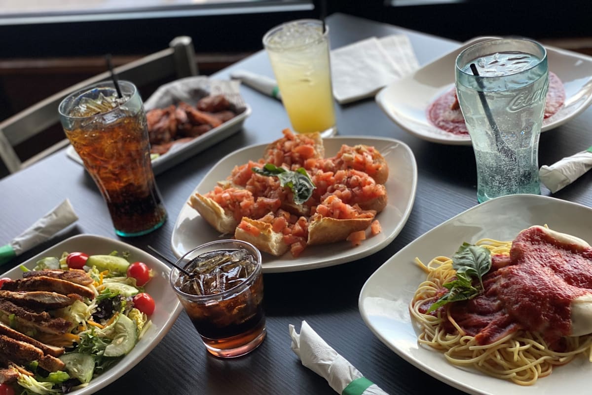 Paolo's Restaurant & Bar Delivery Menu Order Online 2480 Lancaster