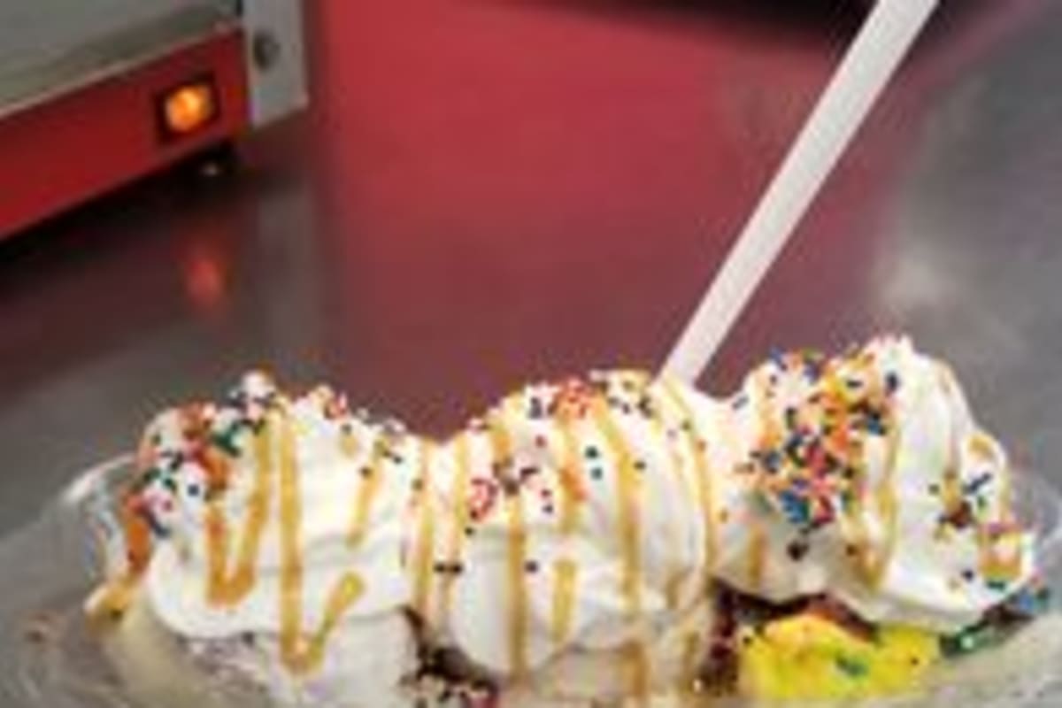 Sweets, Treats & Tees Delivery Menu Order Online 2009 Zettler