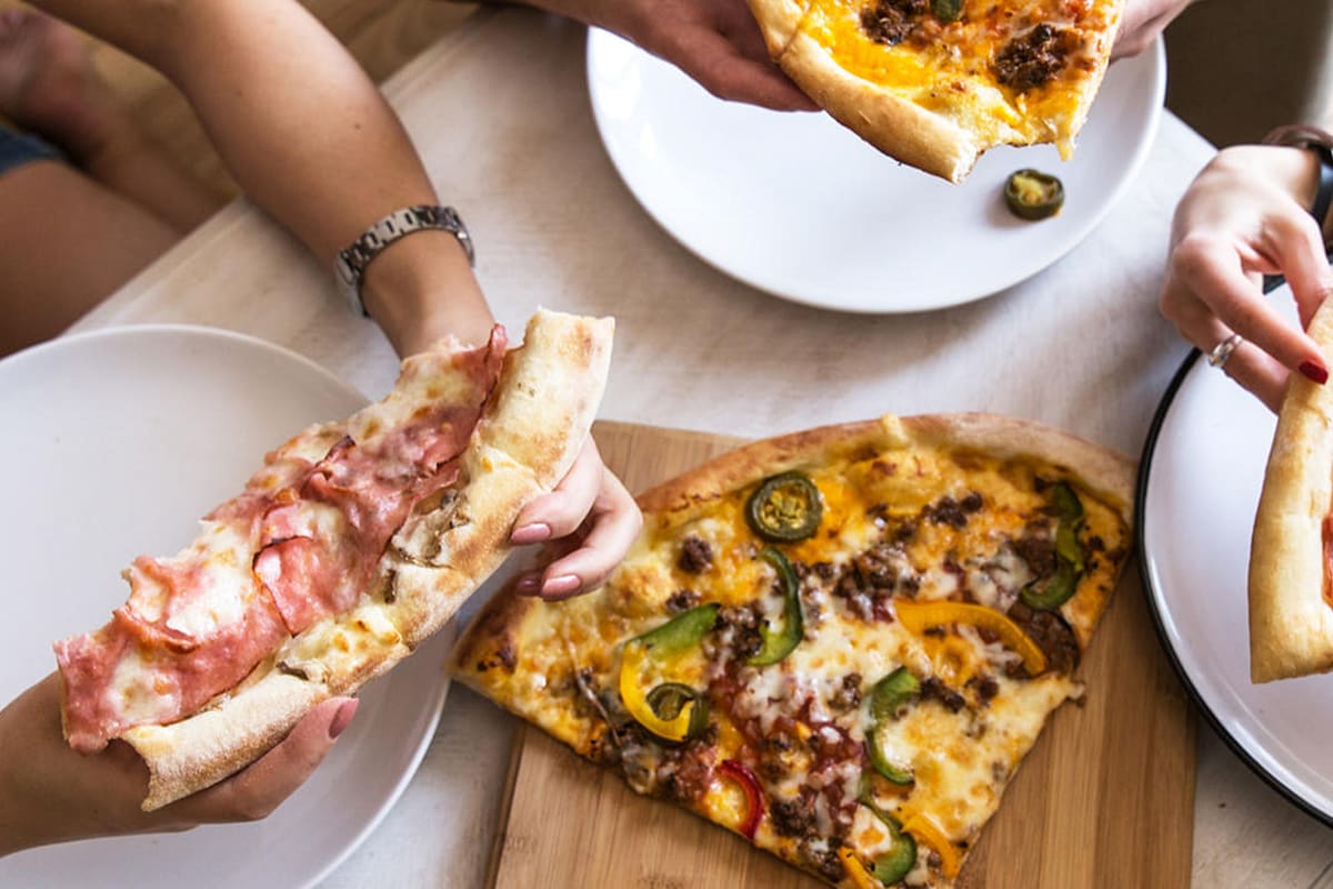 Falcon Pizza Delivery Menu Order Online 3394 Whitney Ave Hamden