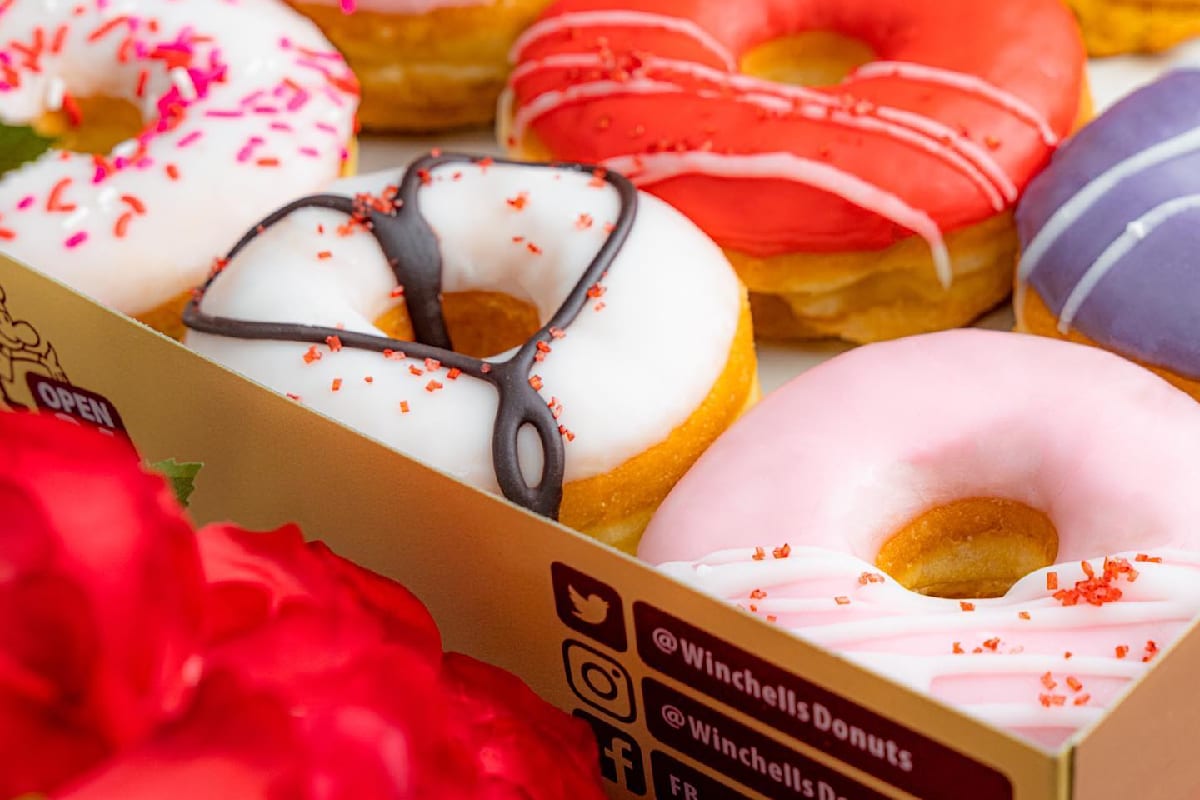 Winchell's Donut House Delivery Menu Order Online 15015 Roscoe Blvd