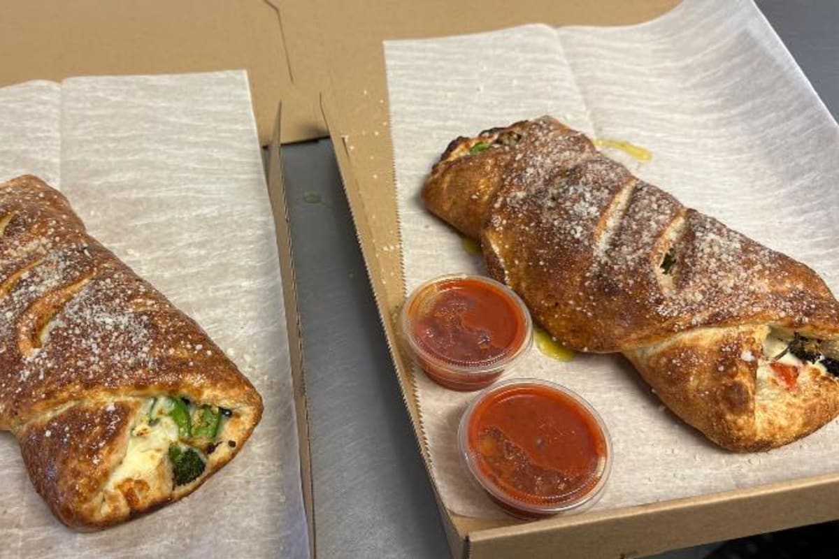 6 Guys Pizza Pies Delivery Menu Order Online 2455 W Midway Rd Fort