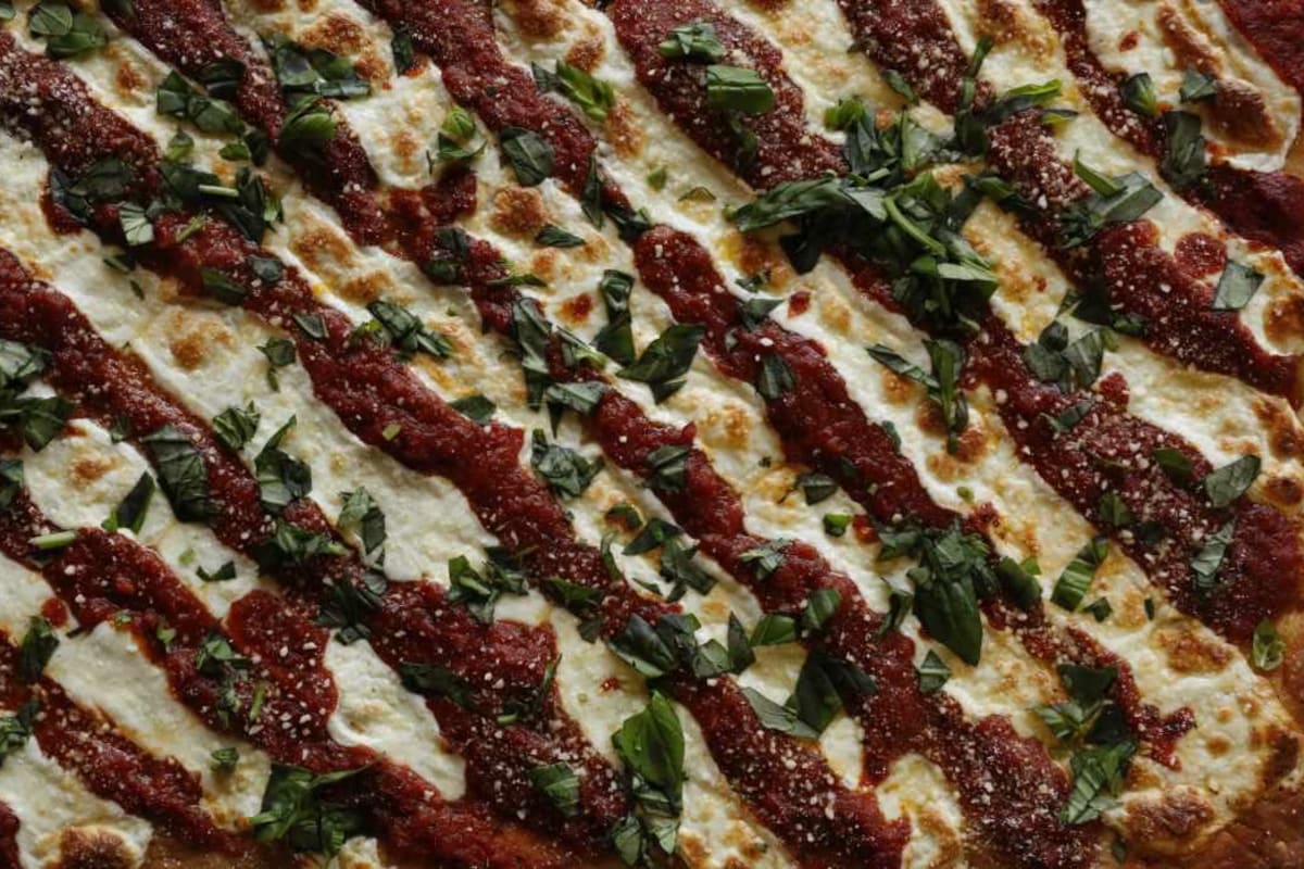 Randazzo's pizza hot sale