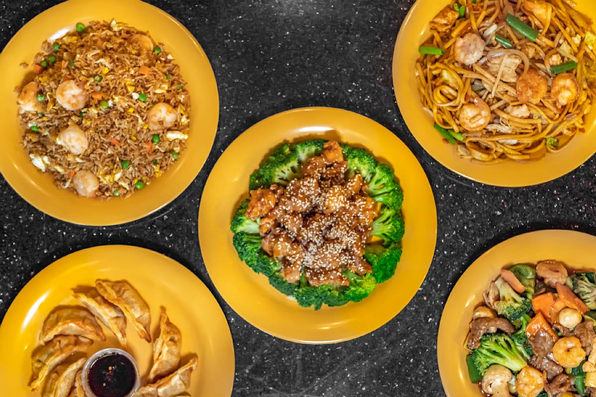 moon-wok-restaurant-delivery-menu-order-online-140-fm1382-cedar