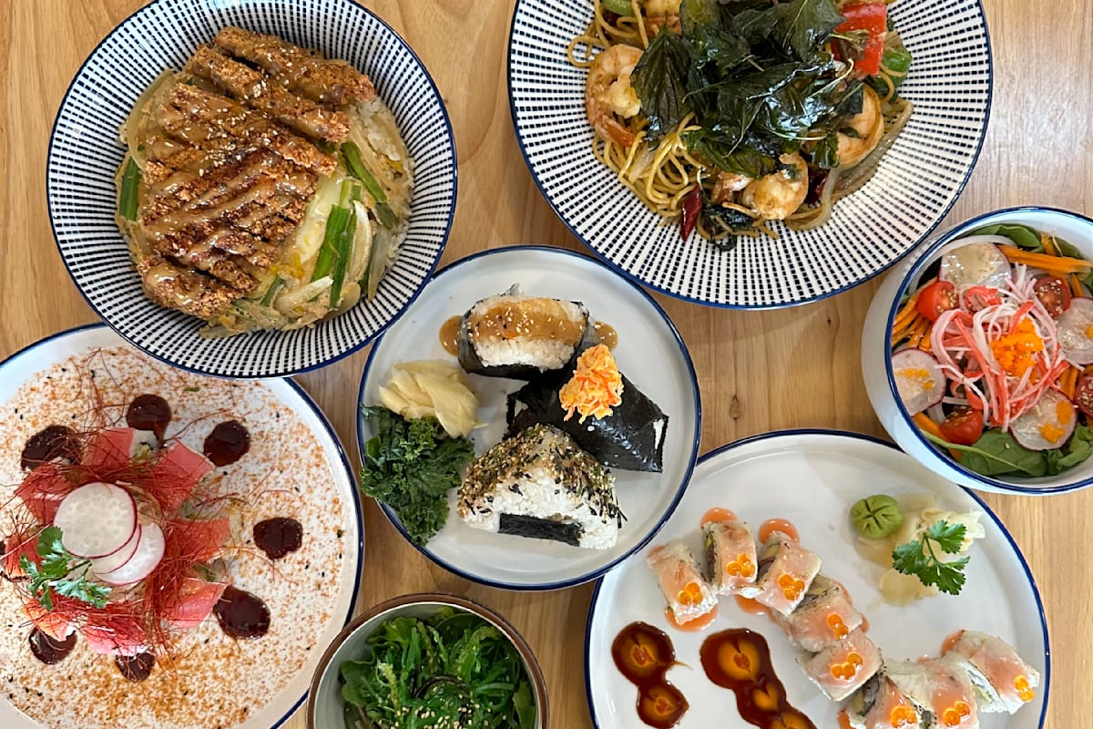 Ekiben Japanese Kitchen Delivery Menu Order Online 1825 W Irving