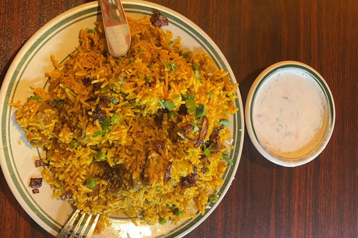 Gulzar's Indian Cuisine Delivery Menu | Order Online | 217 N Patterson