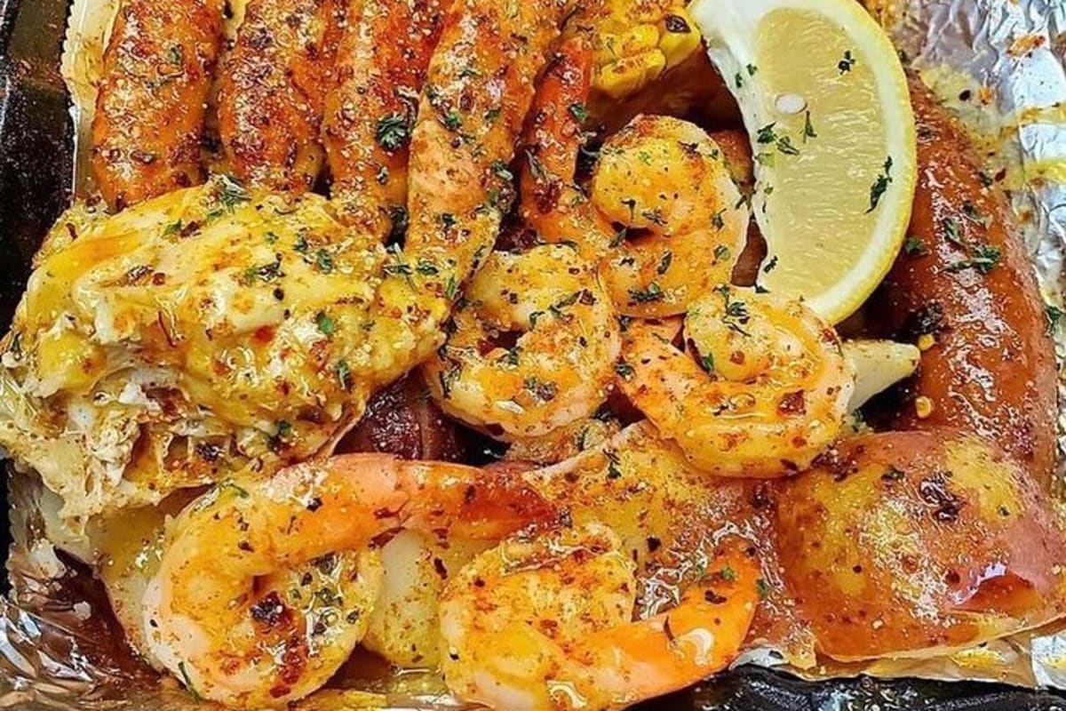 Krab Kingz Seafood Restaurant Delivery Menu Order Online 5250 N Tarrant Pkwy Fort Worth