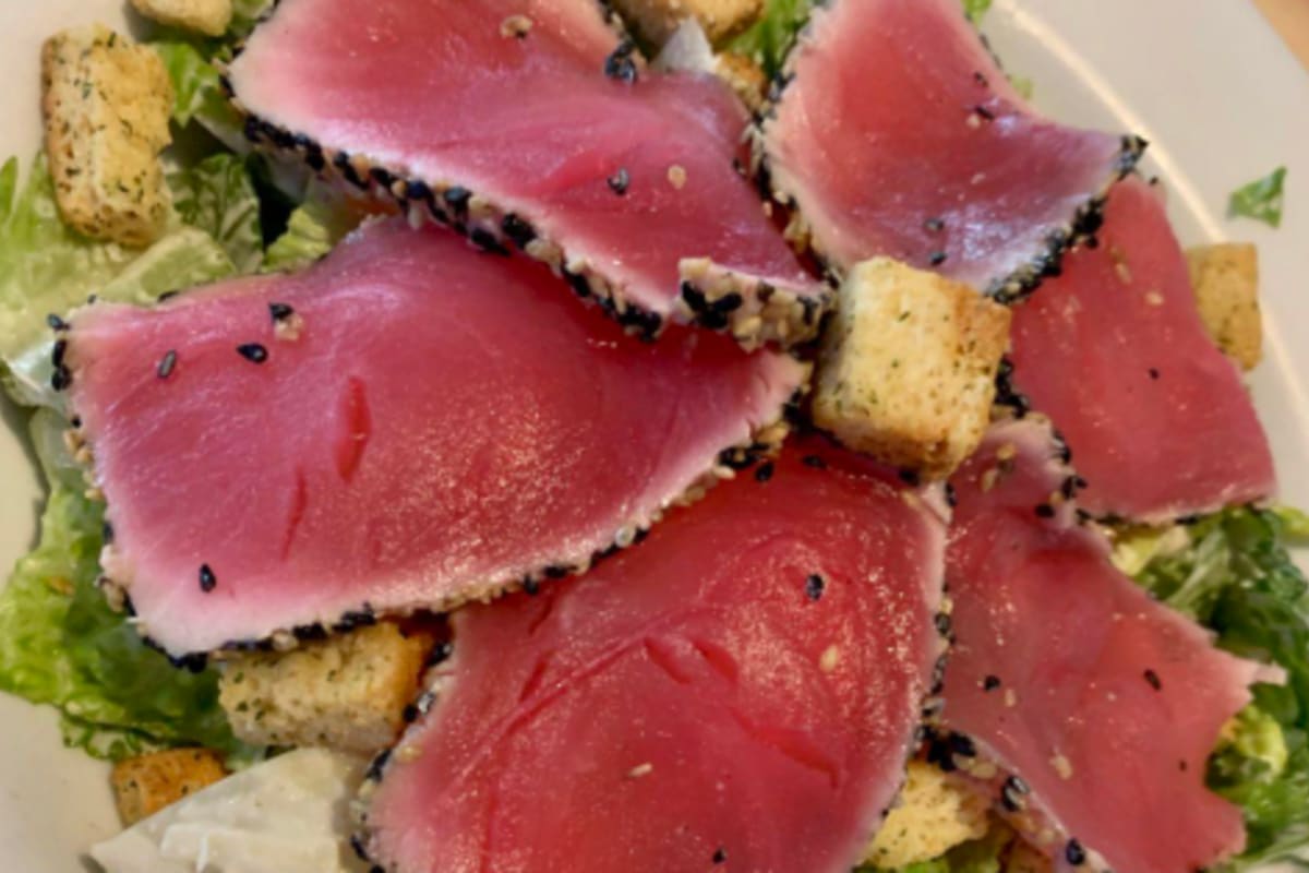 FINS Seafood & Dive Bar Delivery Menu Order Online 3422 Del Prado