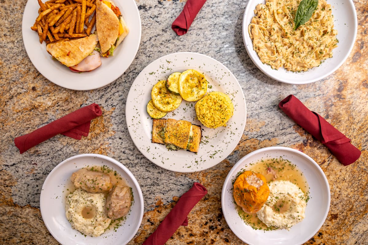 DeLukas Restaurant and Bar Delivery Menu Order Online 1343