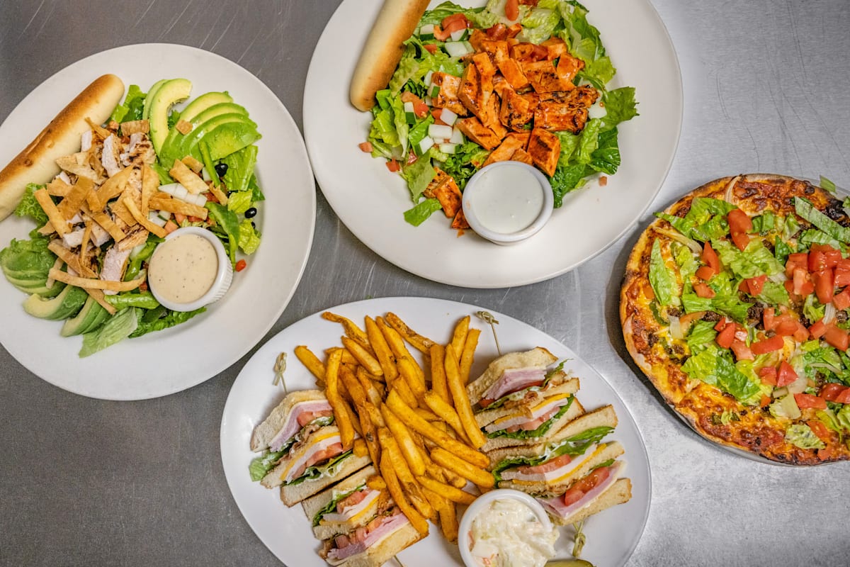 Paulie's Pub and Grille Delivery Menu Order Online 444 North Eola