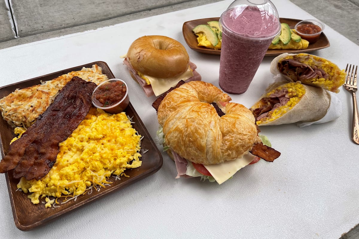 Linda's Coffee House Lake Forest, CA Restaurant Menu + Delivery