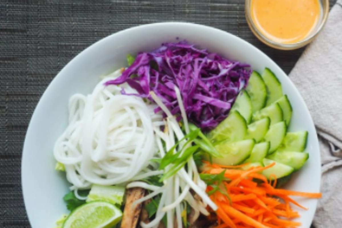 Salad Junkies Delivery Menu Order Online 838 Cascade Ave SW Atlanta Grubhub