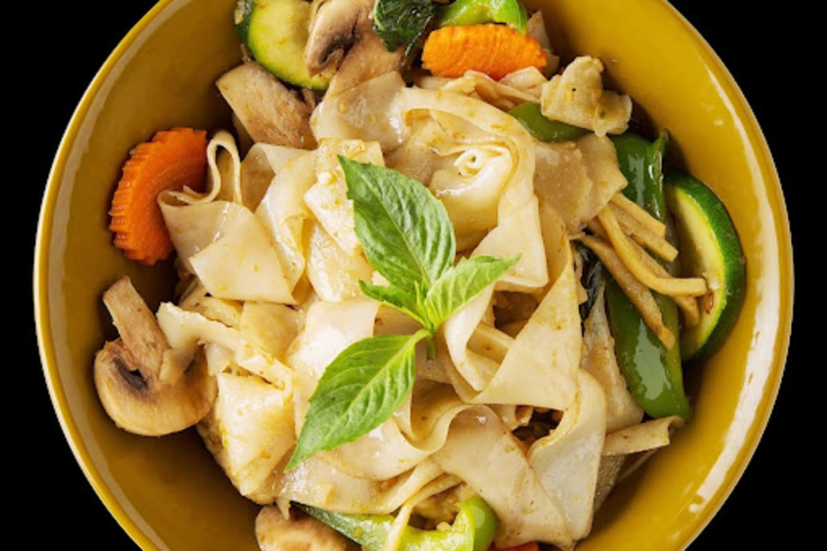 Thai Chili 2 Go East Camelback Road Delivery Menu Order Online