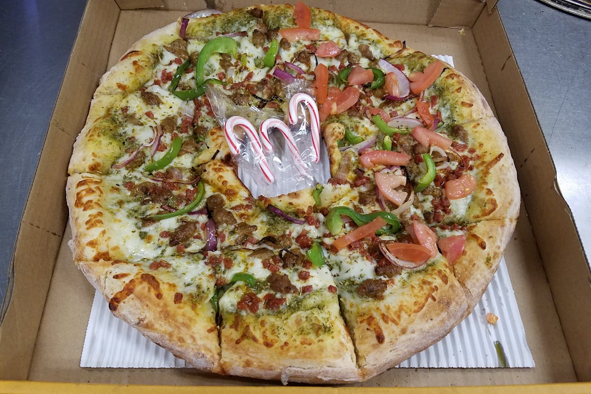 Garlic Jim's Famous Gourmet Pizza Delivery Menu Order Online 10924