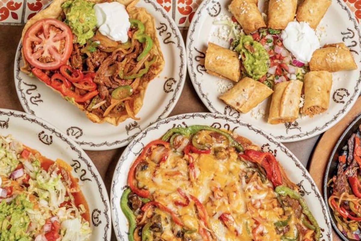 Vaqueros Mexican Restaurant & Taqueria Spokane Delivery Menu Order