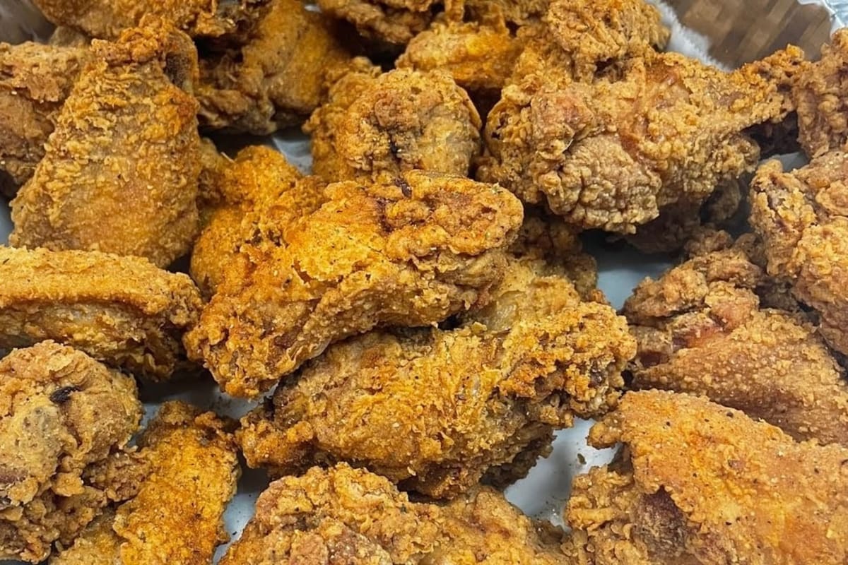 Da Seafood Connect Delivery Menu Order Online 15502 Fondren RD