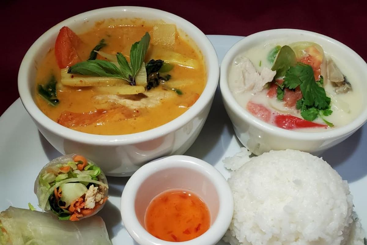 Dee Garden Thai Kitchen Delivery Menu | Order Online | 7098 S Redwood ...