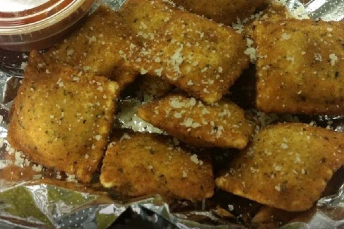 St Louis Pizza & Wings Delivery Menu Order Online 4237 Bayless Ave