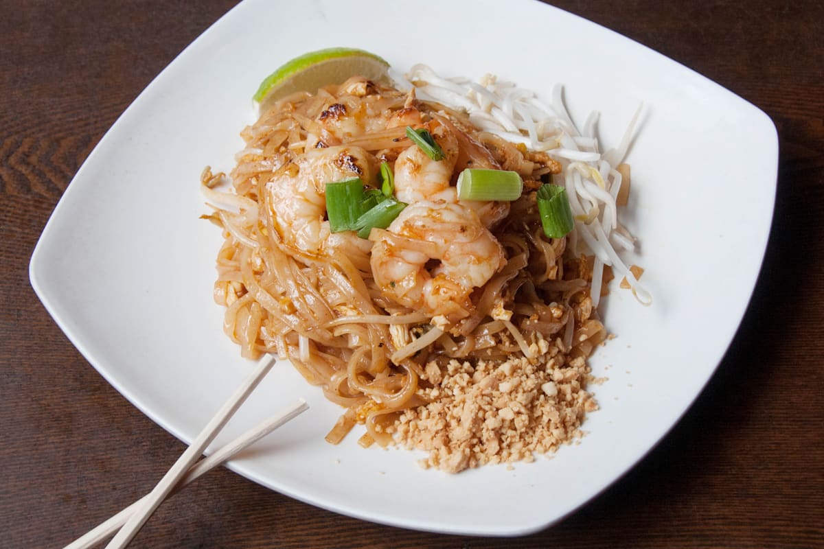 Little Thai Kitchen Delivery Menu Order Online 243 E 53rd St New