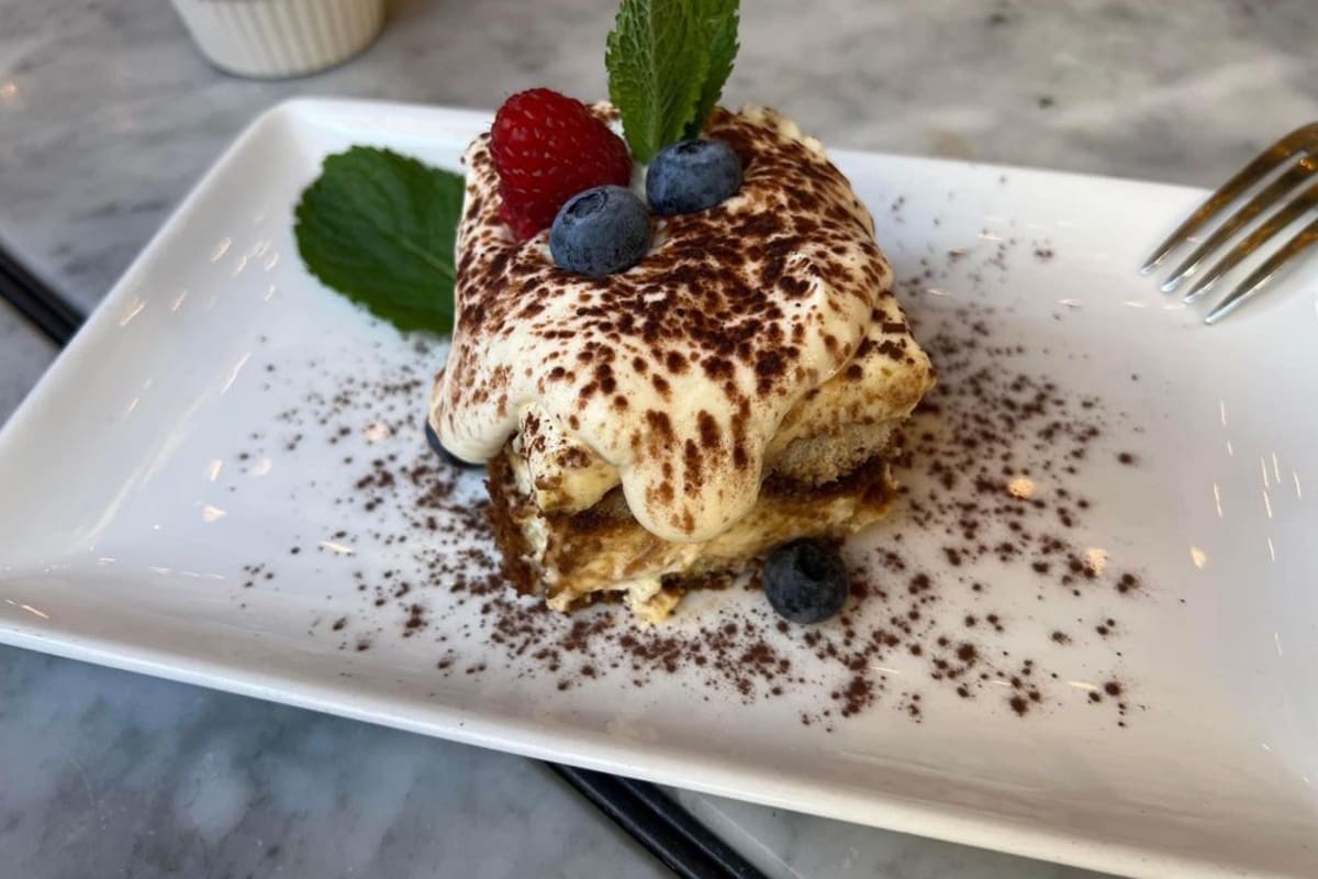 Serafina Juice Bar Delivery Menu Order Online 1022 Madison Avenue