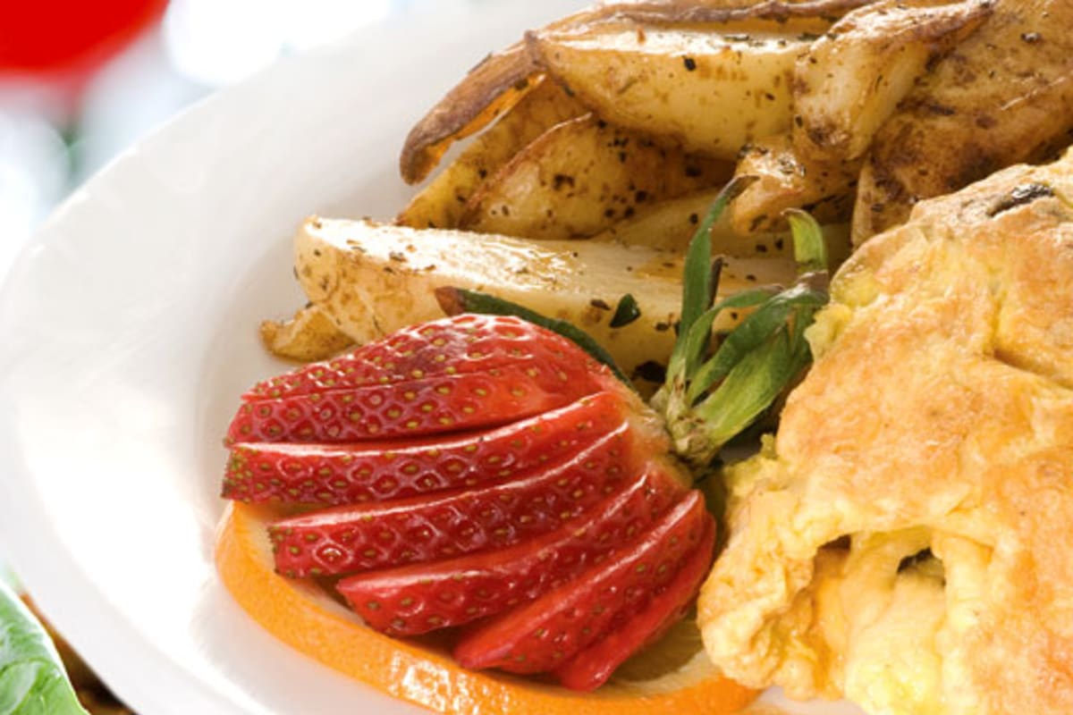 The Breakfast House Delivery Menu Order Online 1464 Graves Avenue