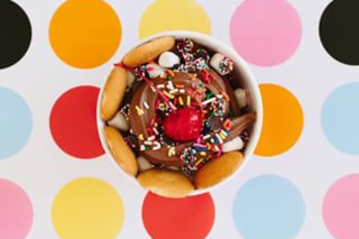 Menchies Frozen Yogurt Delivery Menu Order Online 8880 Whittier