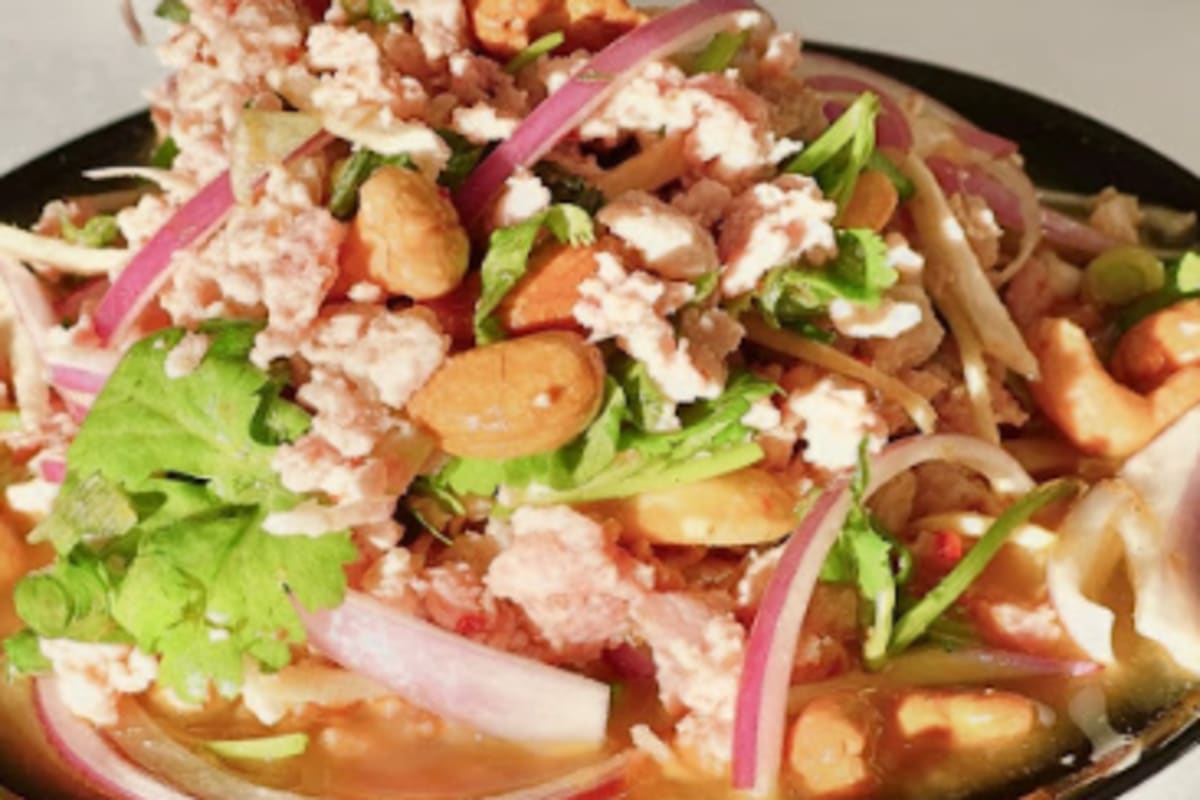 Meena's Thai Kitchen Delivery Menu Order Online 205 W Rancier Ave Killeen Grubhub