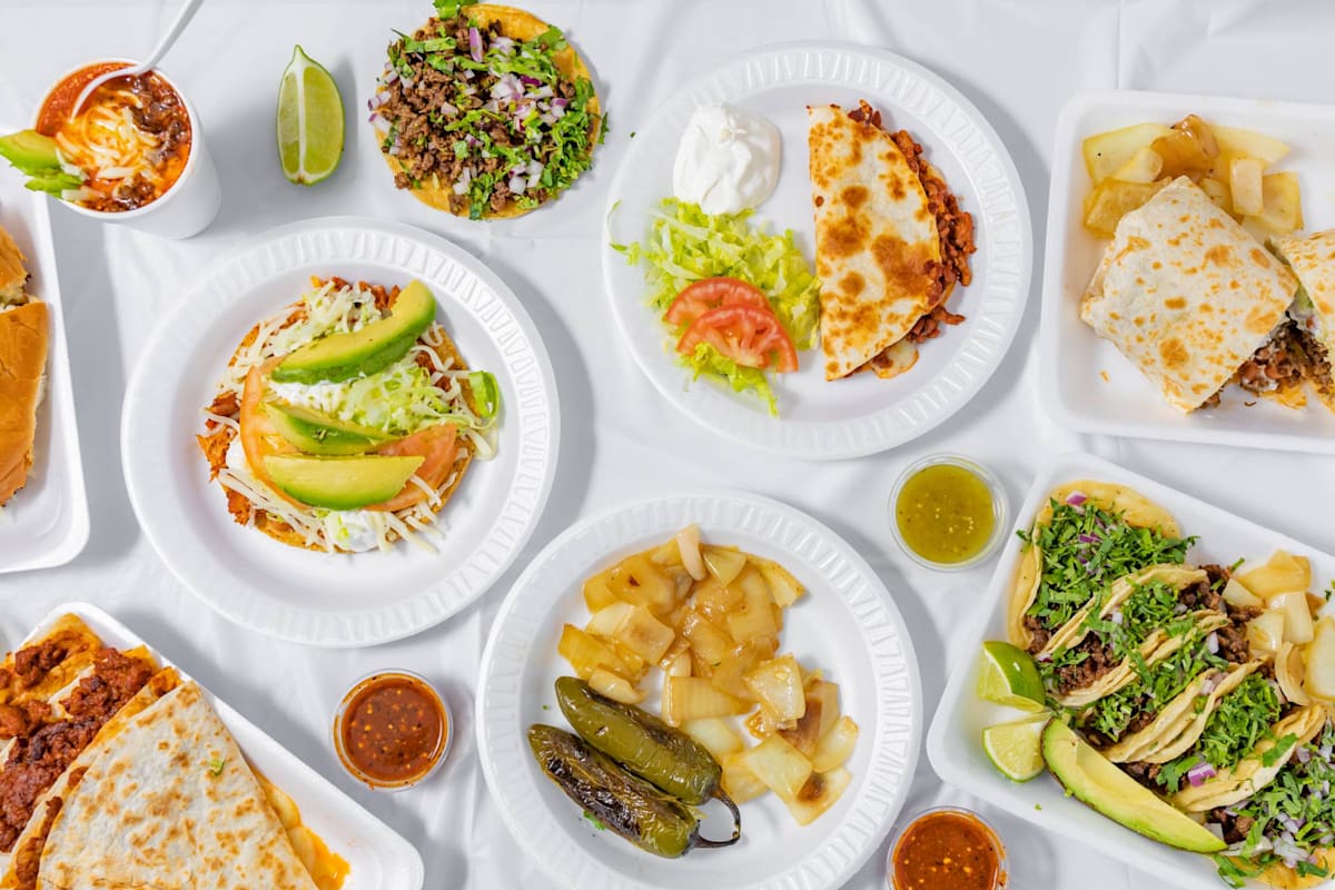 El Tapatio Taco Truck Food Truck Delivery Menu Order Online 306 E