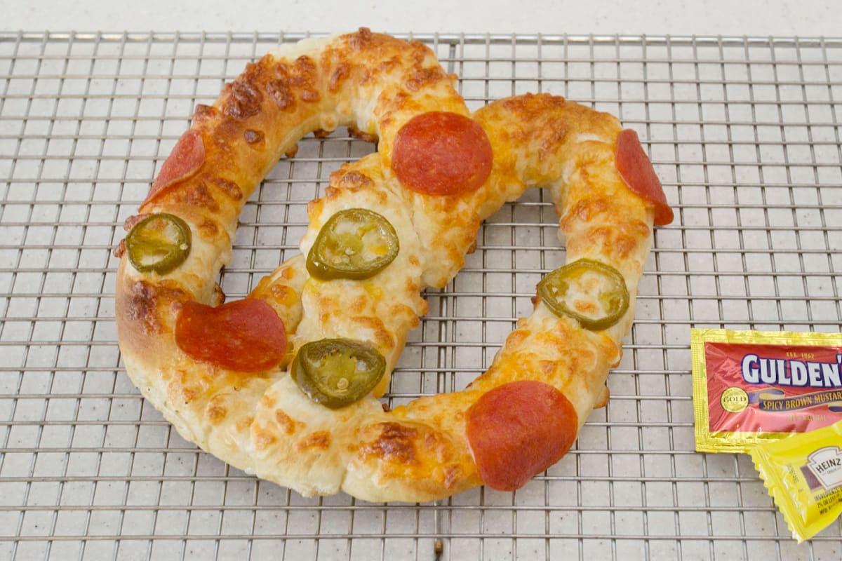 Wetzel's Pretzels Delivery Menu Order Online 72840 Highway 111 Ste 325 Palm Desert Grubhub