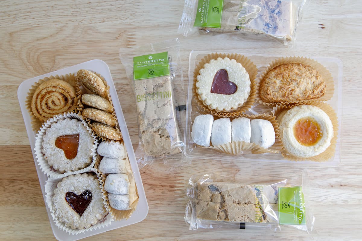 Cookies Con Amore Delivery Menu Order Online 260 S Pacific St San