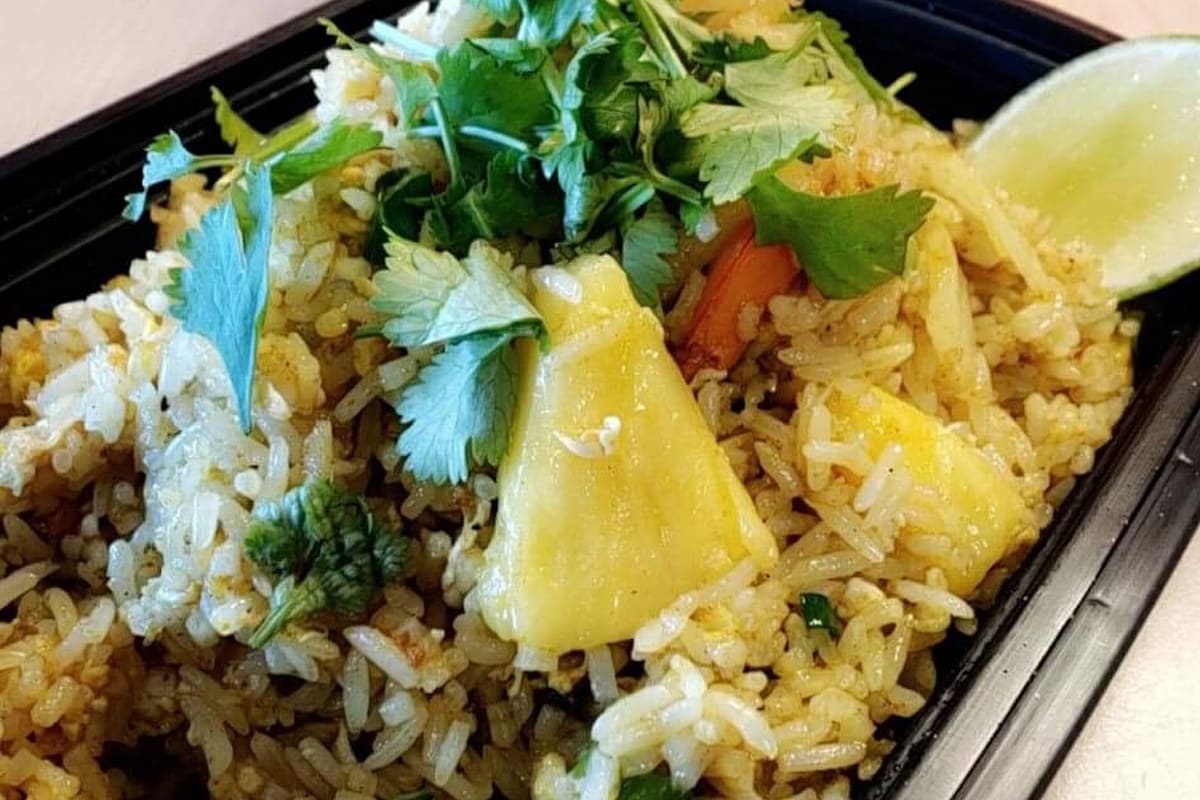 Yoyo asian shop street food menu