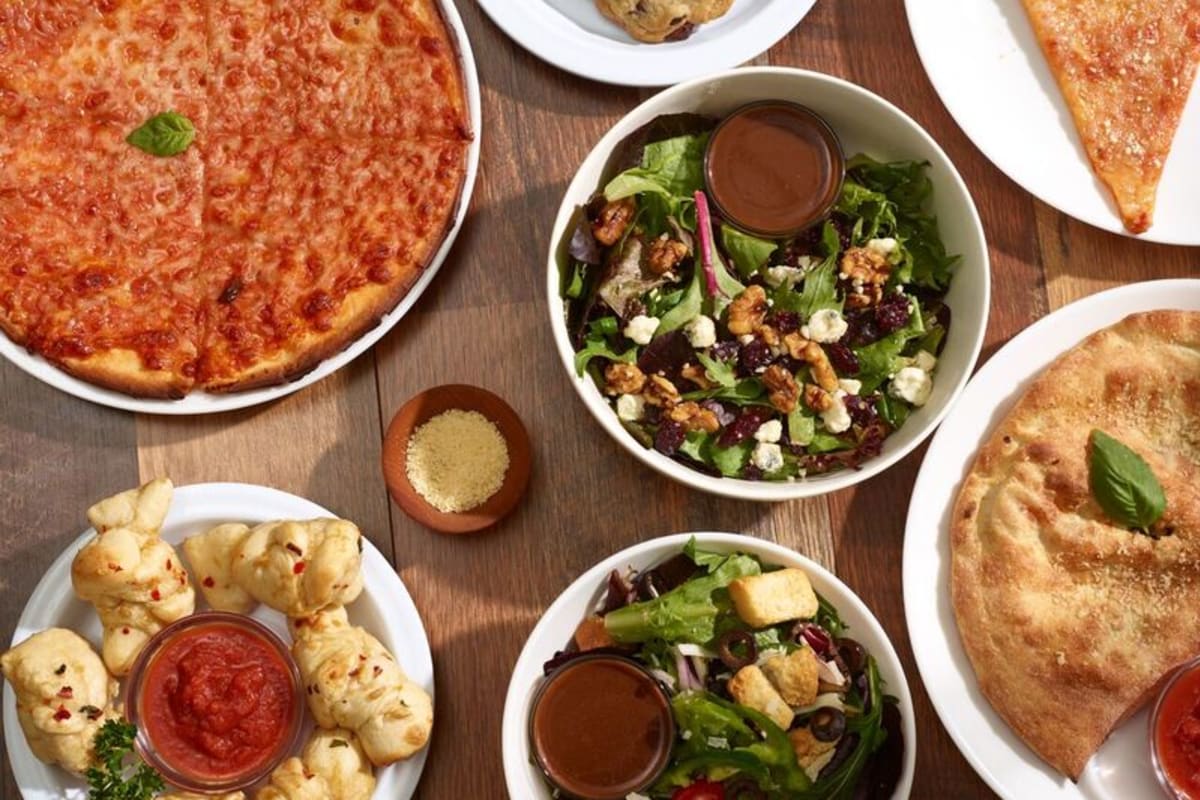 Flippin' Pizza Delivery Menu | Order Online | 17933 MacArthur Blvd ...