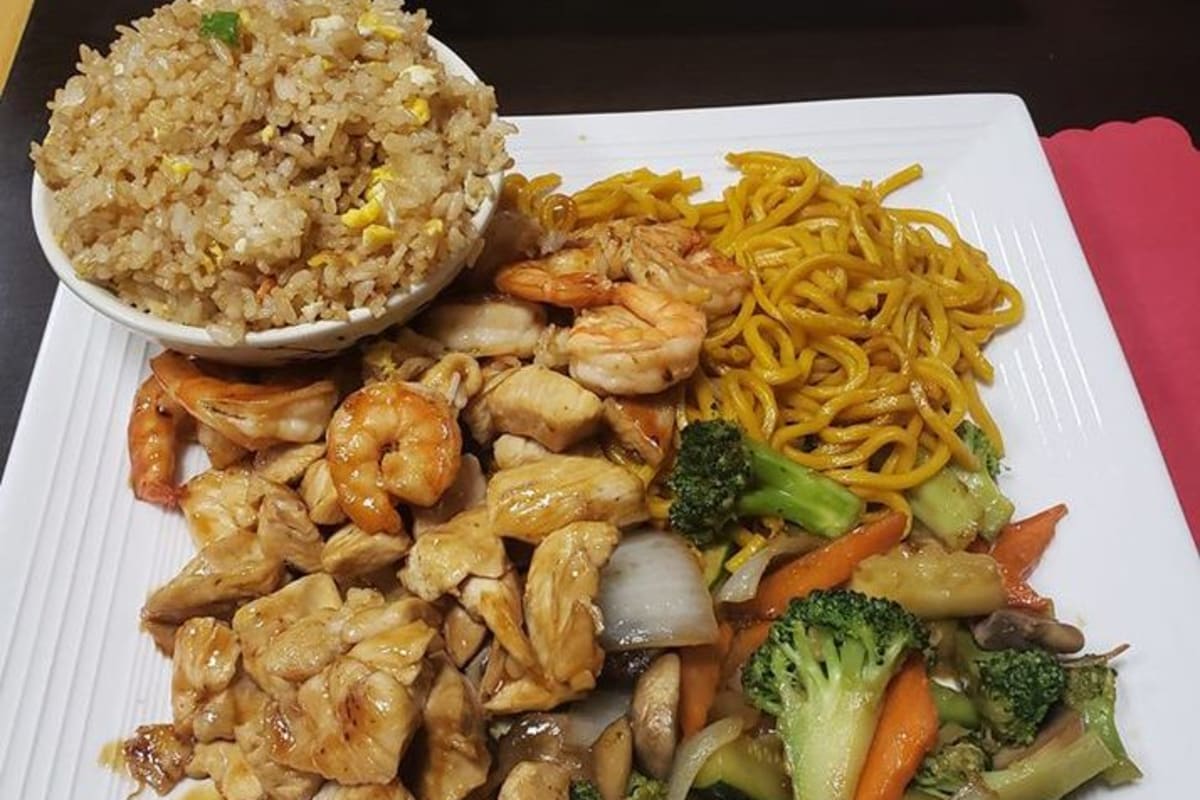 Sakura Japanese Steakhouse & Sushi Delivery Menu Order Online 1781