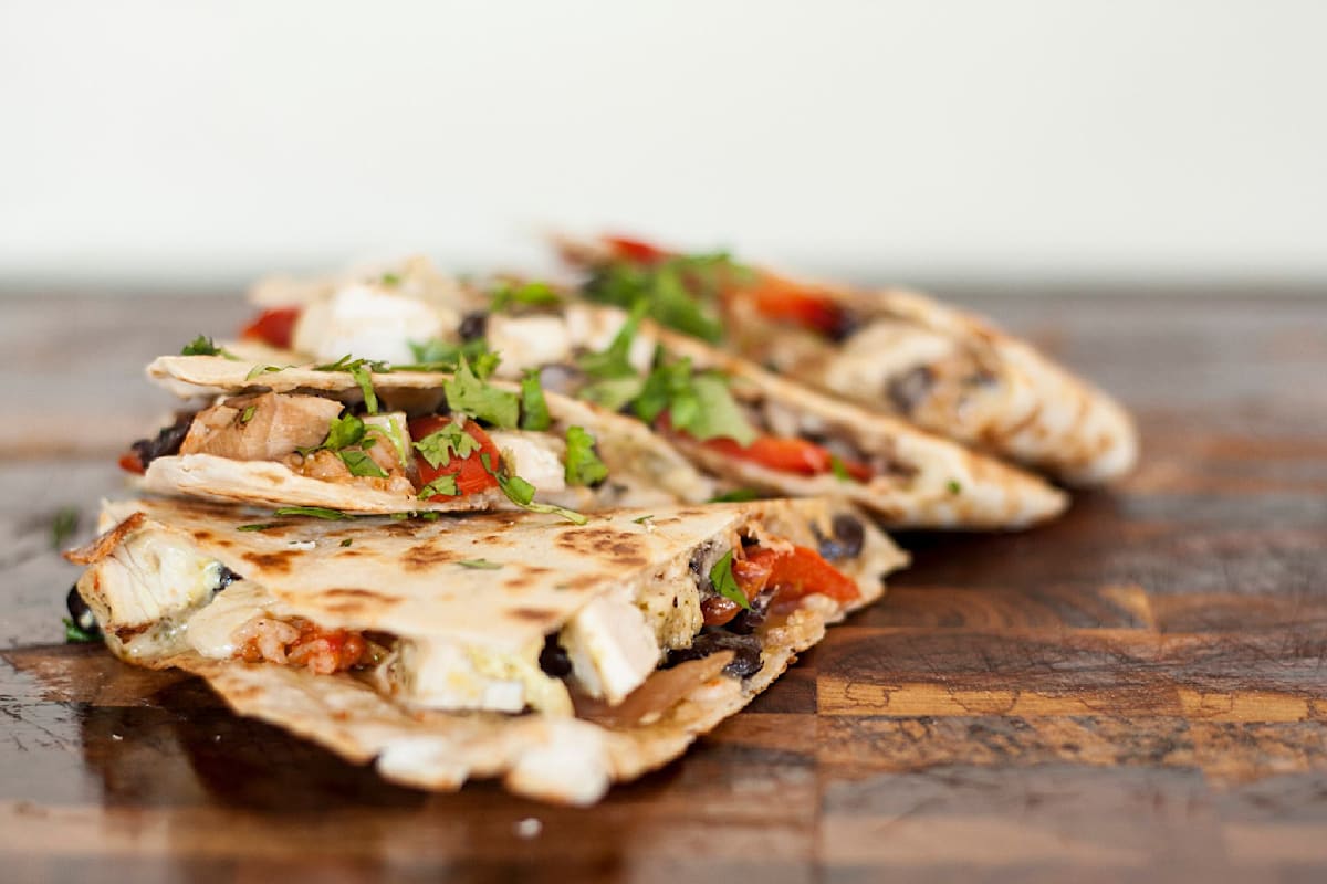 Quesadilla Gorilla Tulare Delivery Menu Order Online 1094 Leland