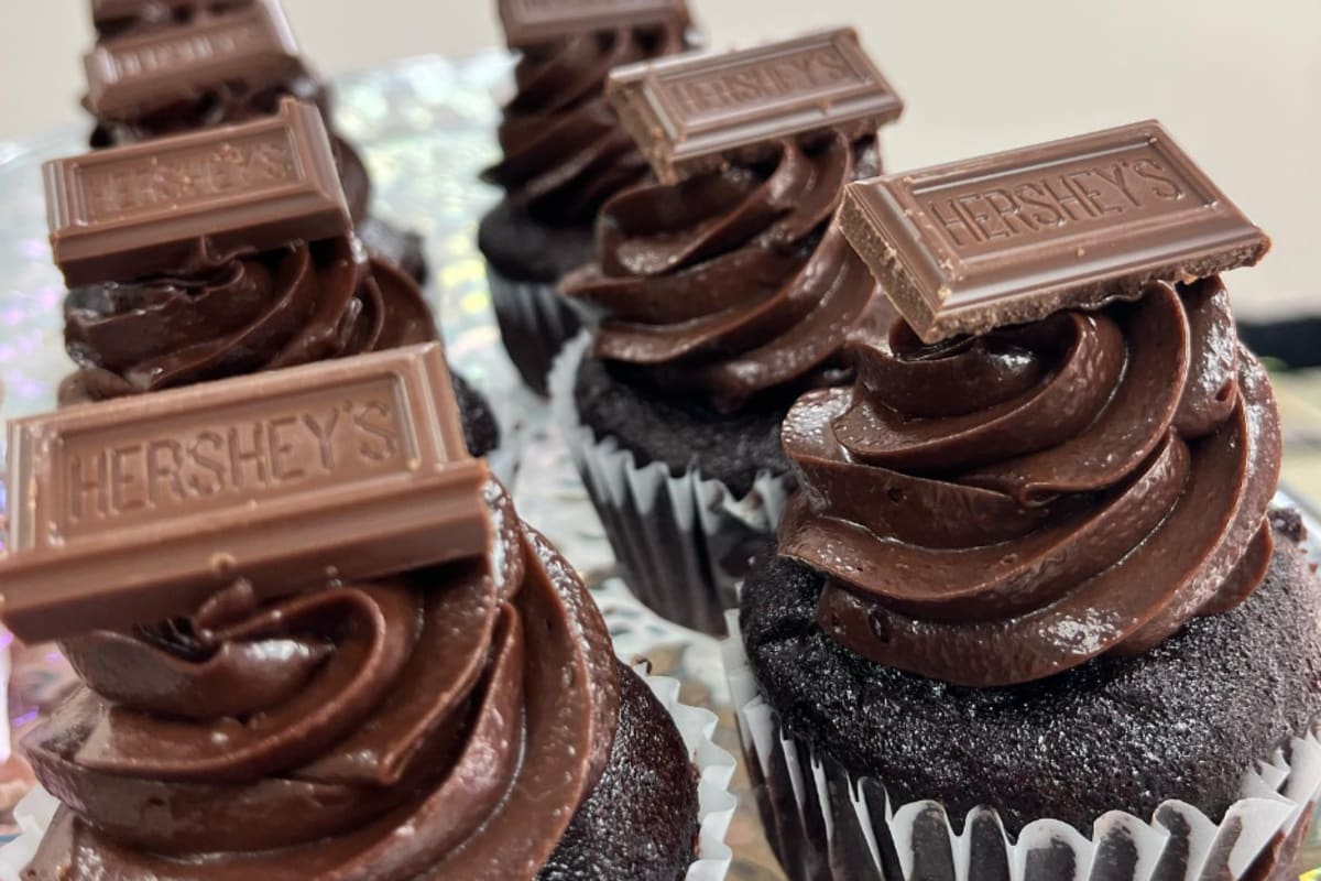 Chic Cakes & Confections by Chiaki Delivery Menu Order Online 1615